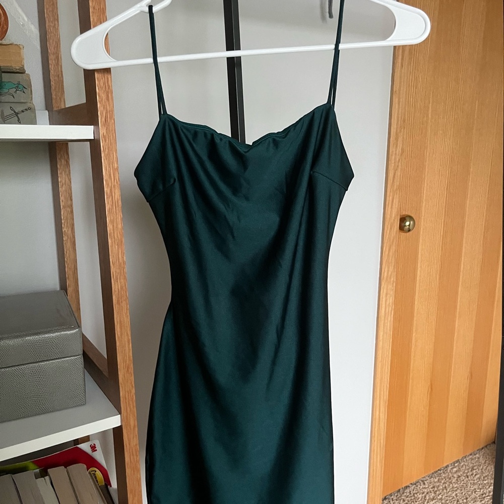 Elegant Green Spaghetti Strap Homecoming Dress